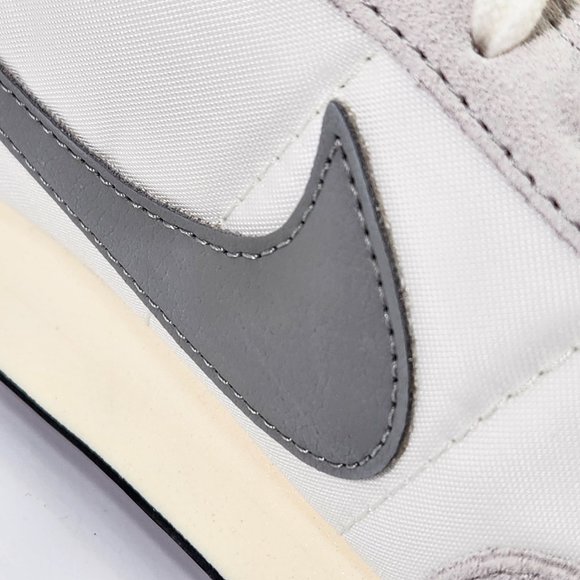 Nike Waffle Trainer 2 SE Men's Sneaker Shoe Limited Edition Cream DM0180-100 - Picture 9 of 11